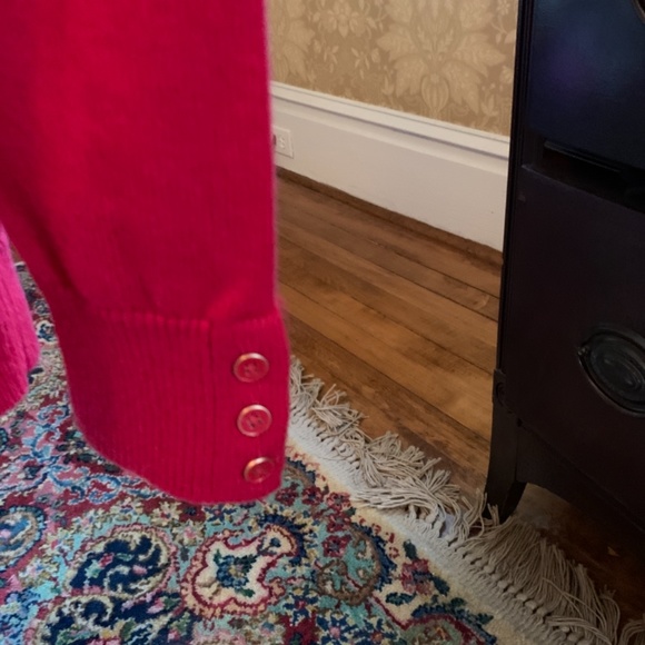 Talbots nylon abs lambs wool crew with cuff buttons. Worn‎ 1x. Perfect condition - Picture 2 of 5